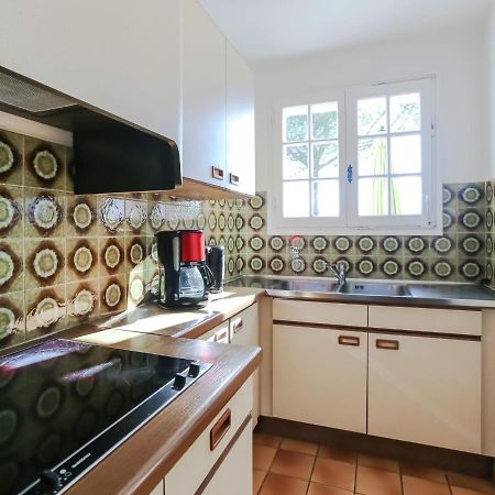 Boutique Holiday Home In Bormes Les Mimosas With Pool Exteriör bild