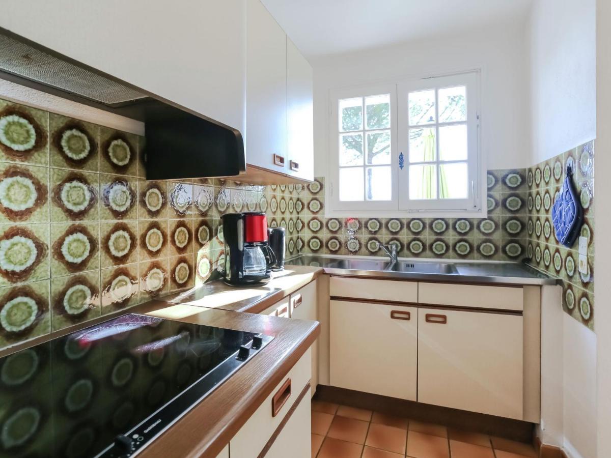 Boutique Holiday Home In Bormes Les Mimosas With Pool Exteriör bild