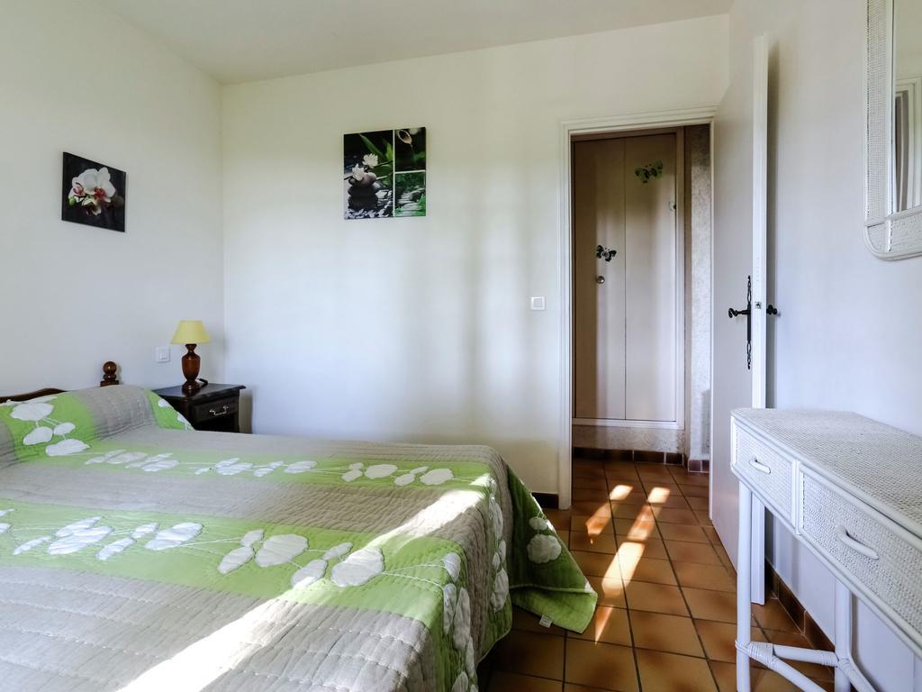 Boutique Holiday Home In Bormes Les Mimosas With Pool Exteriör bild